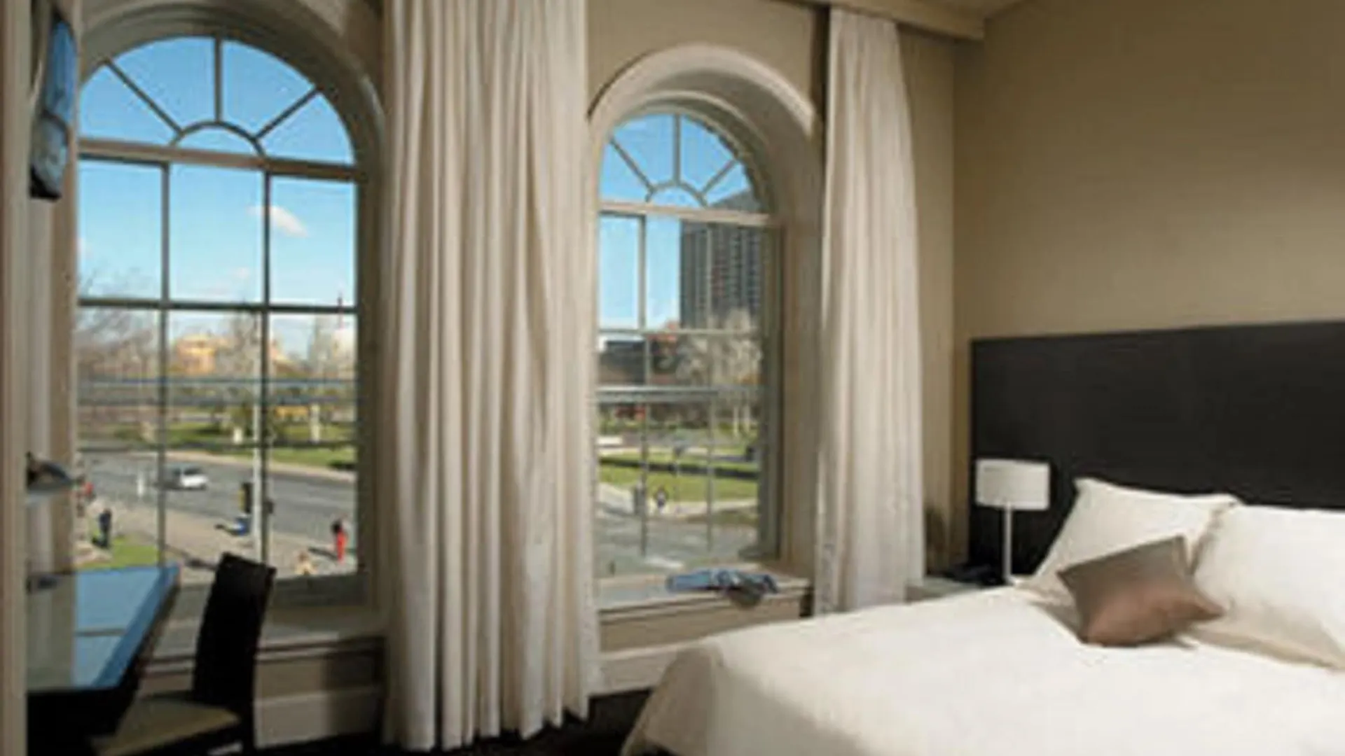 **** Aparthotel Adina Apartment Hotel Adelaide Treasury Australia
