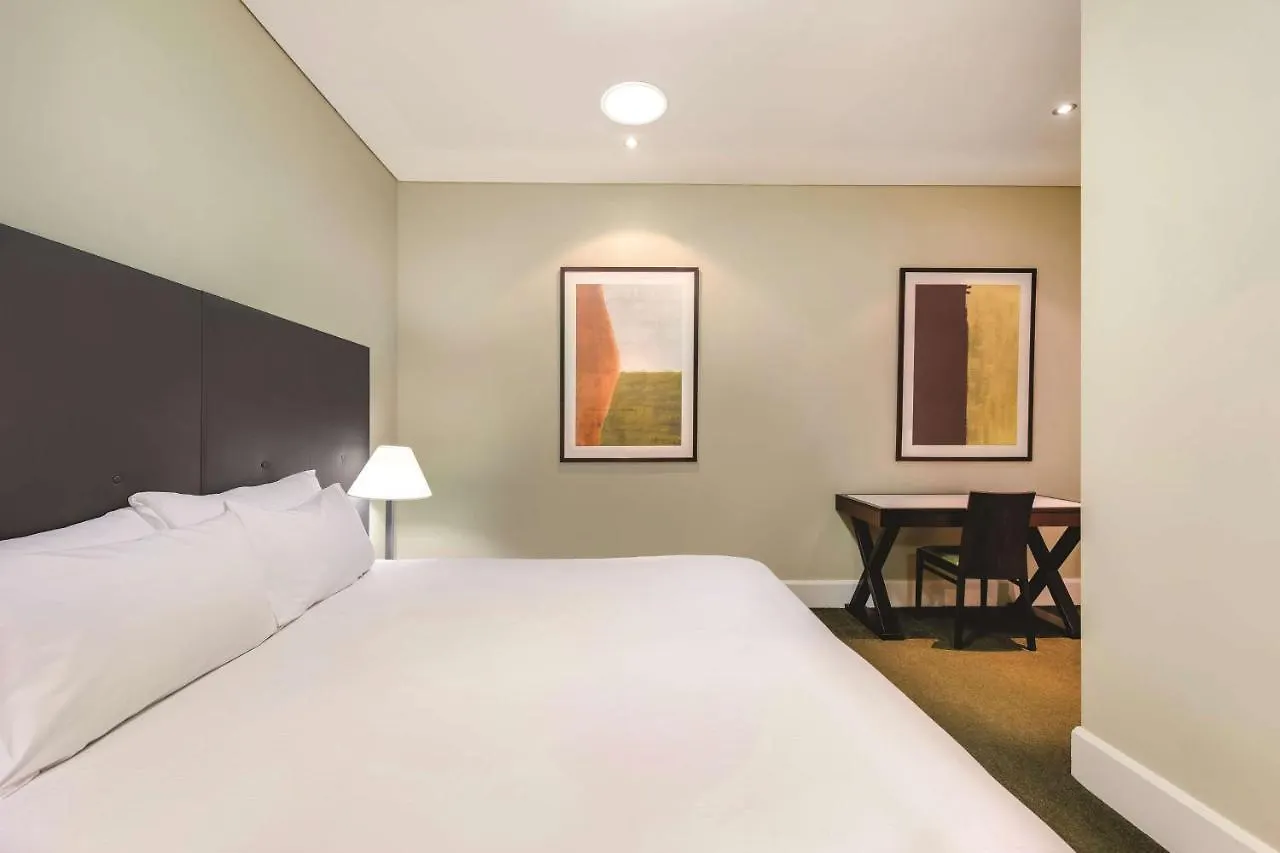 Adina Apartment Hotel Adelaide Treasury 4*,