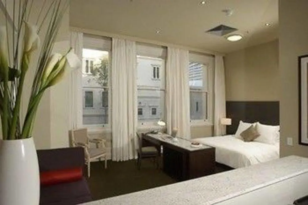 Adina Apartment Hotel Adelaide Treasury 4*,  Australia