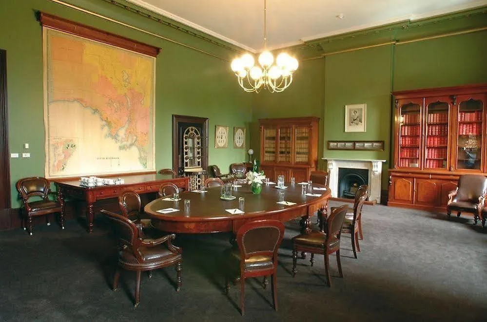 **** Aparthotel Adina Apartment Hotel Adelaide Treasury Australia